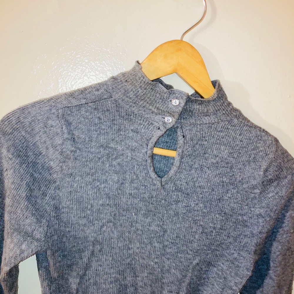 GRAY slim CROPPED turtle neck